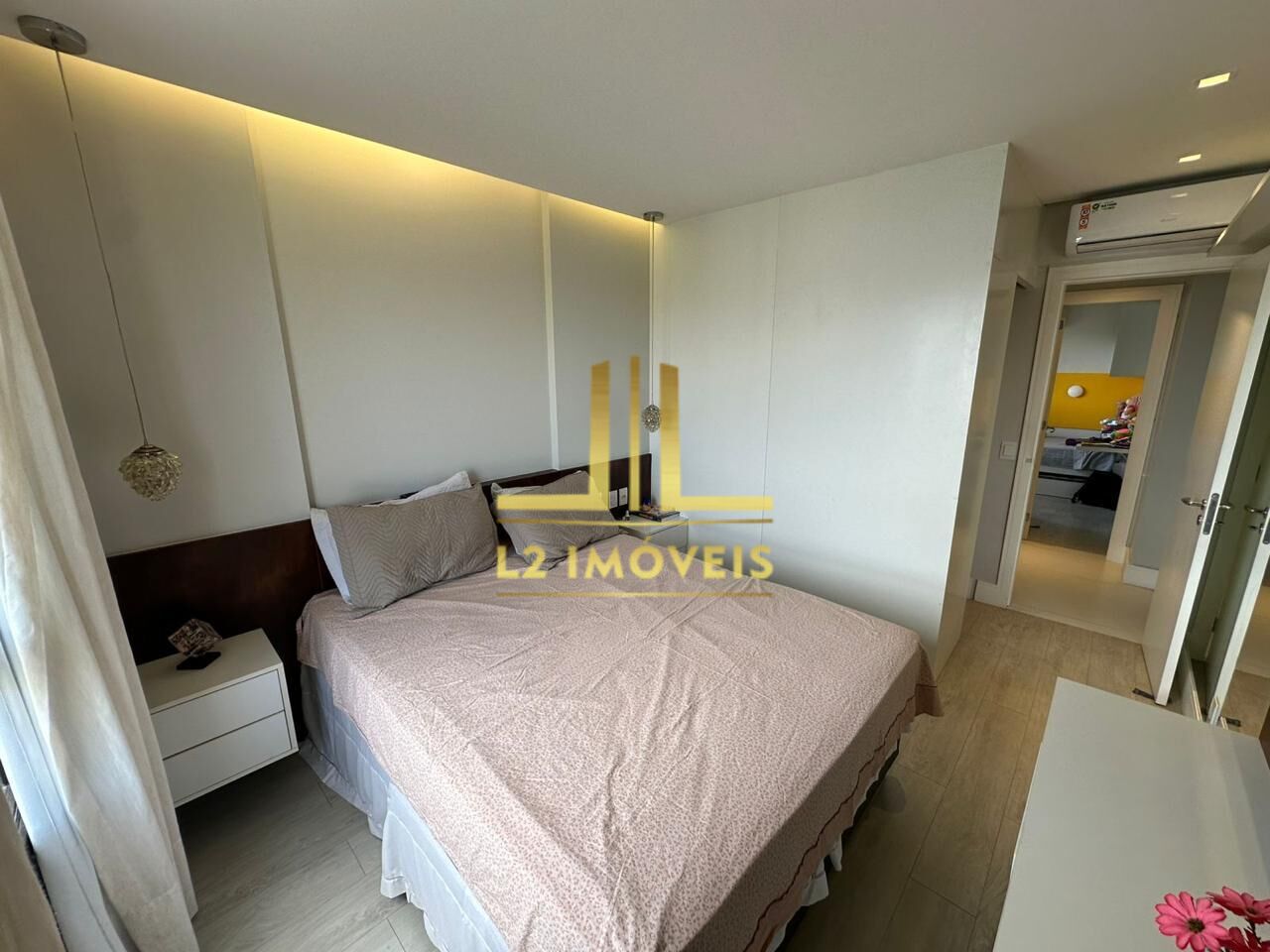 Apartamento à venda com 3 quartos, 107m² - Foto 9