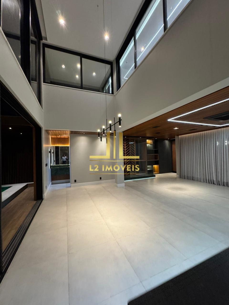 Casa à venda com 4 quartos, 580m² - Foto 9