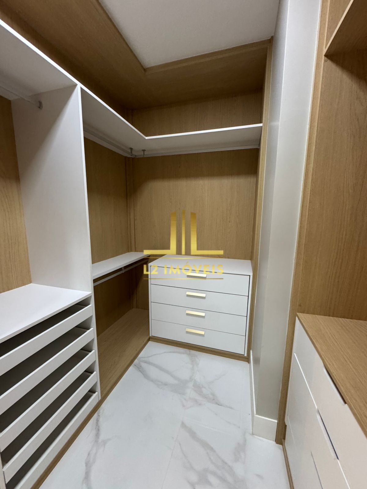 Casa à venda com 4 quartos, 580m² - Foto 21