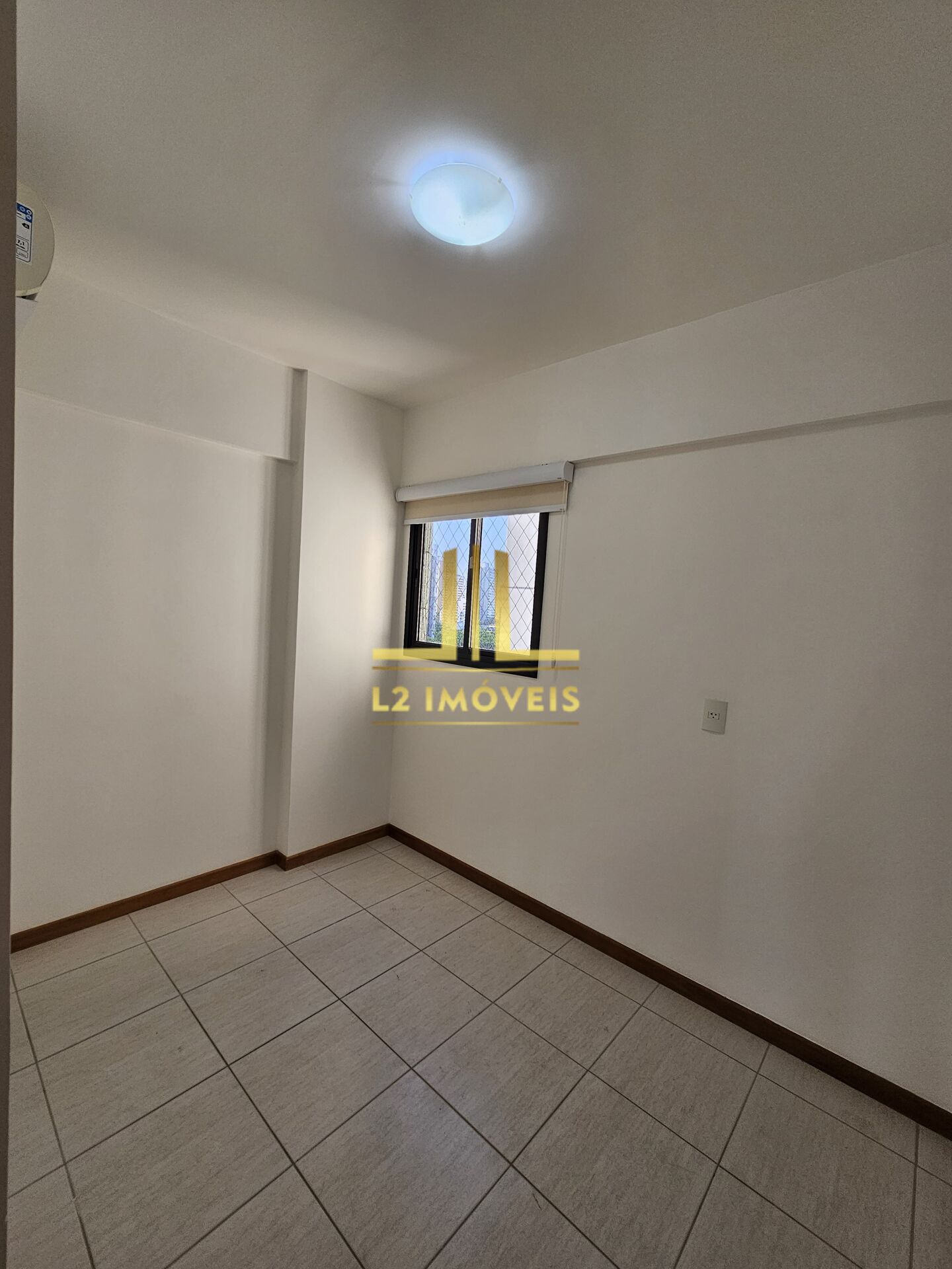 Apartamento à venda com 3 quartos, 107m² - Foto 5