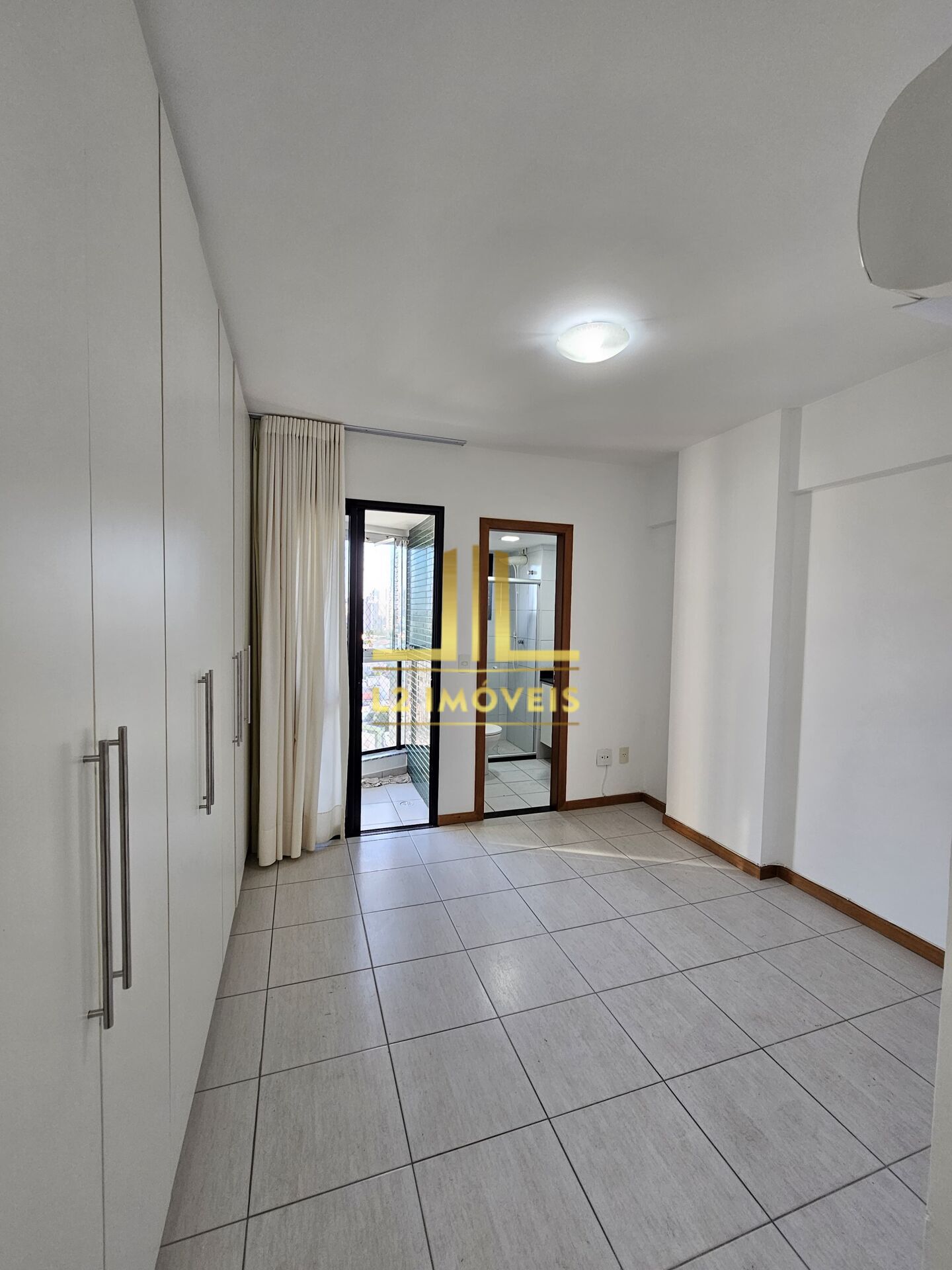 Apartamento à venda com 3 quartos, 107m² - Foto 10