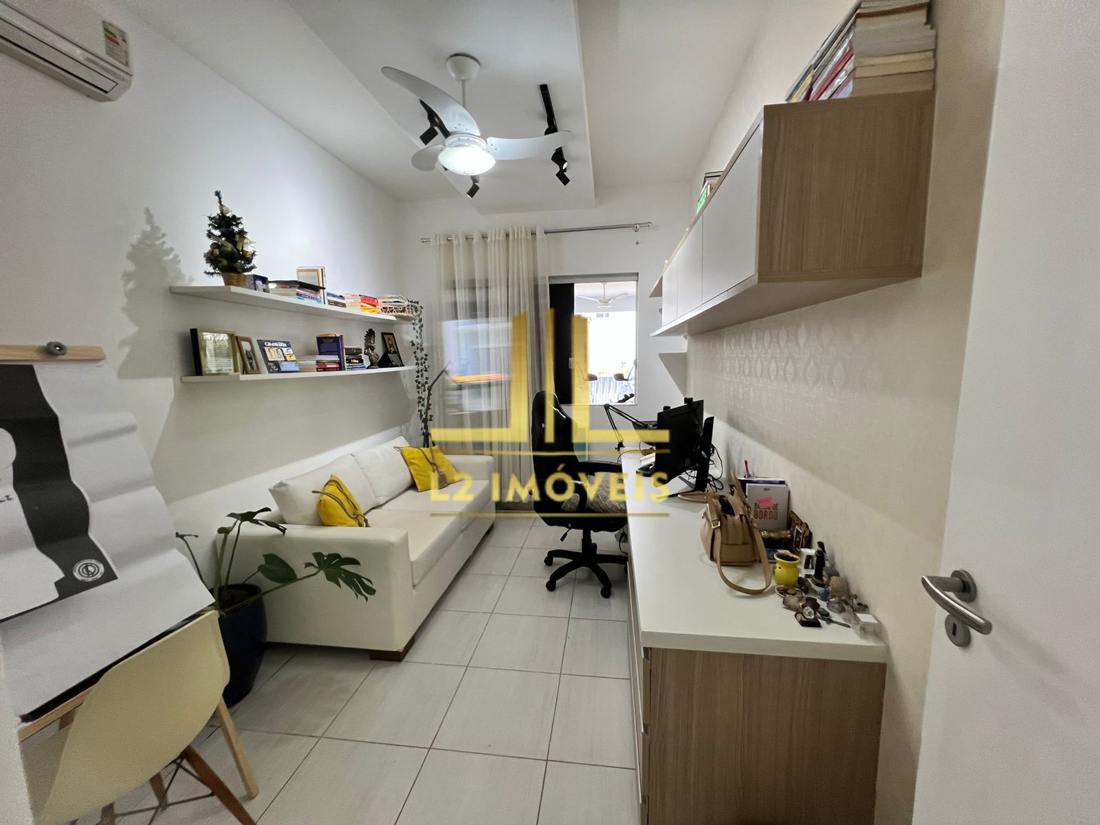 Casa de Condomínio à venda com 4 quartos, 325m² - Foto 13