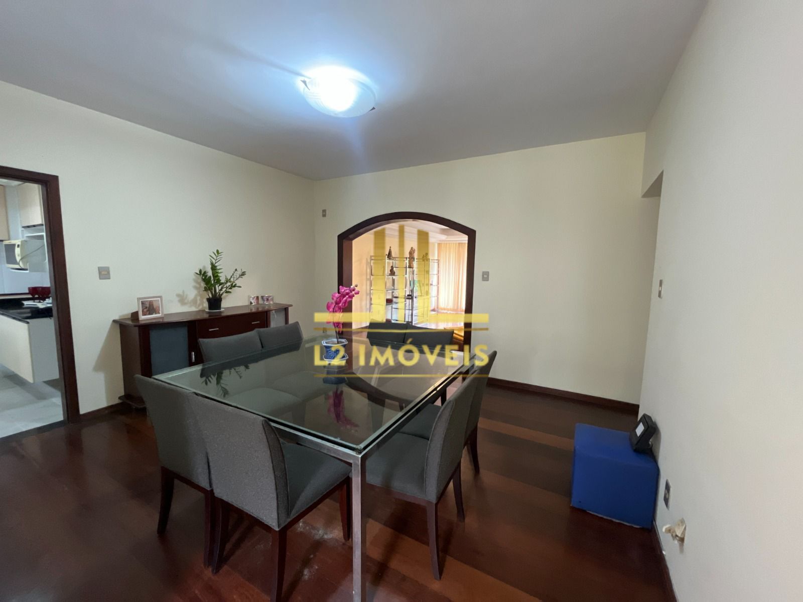 Apartamento à venda com 4 quartos, 240m² - Foto 4