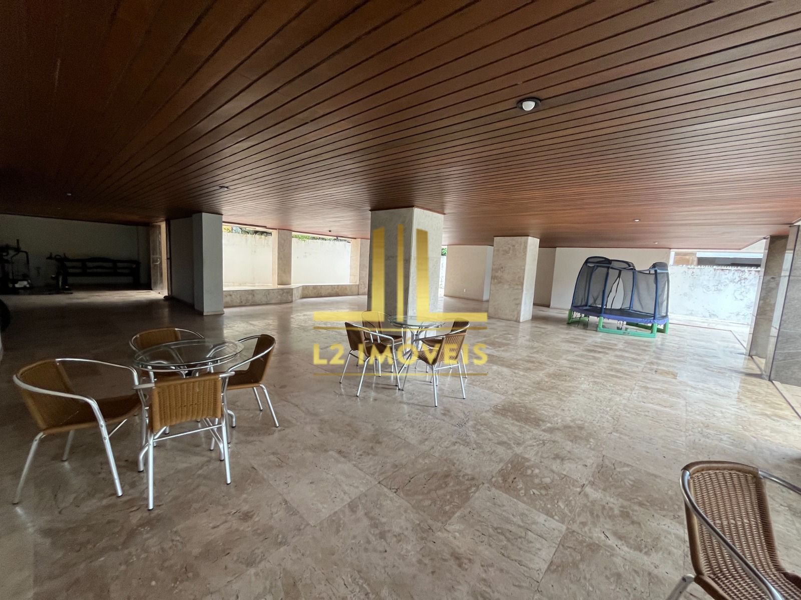 Apartamento à venda com 4 quartos, 240m² - Foto 25