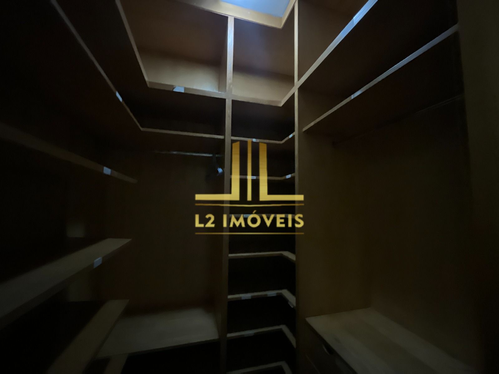 Apartamento à venda com 4 quartos, 240m² - Foto 17