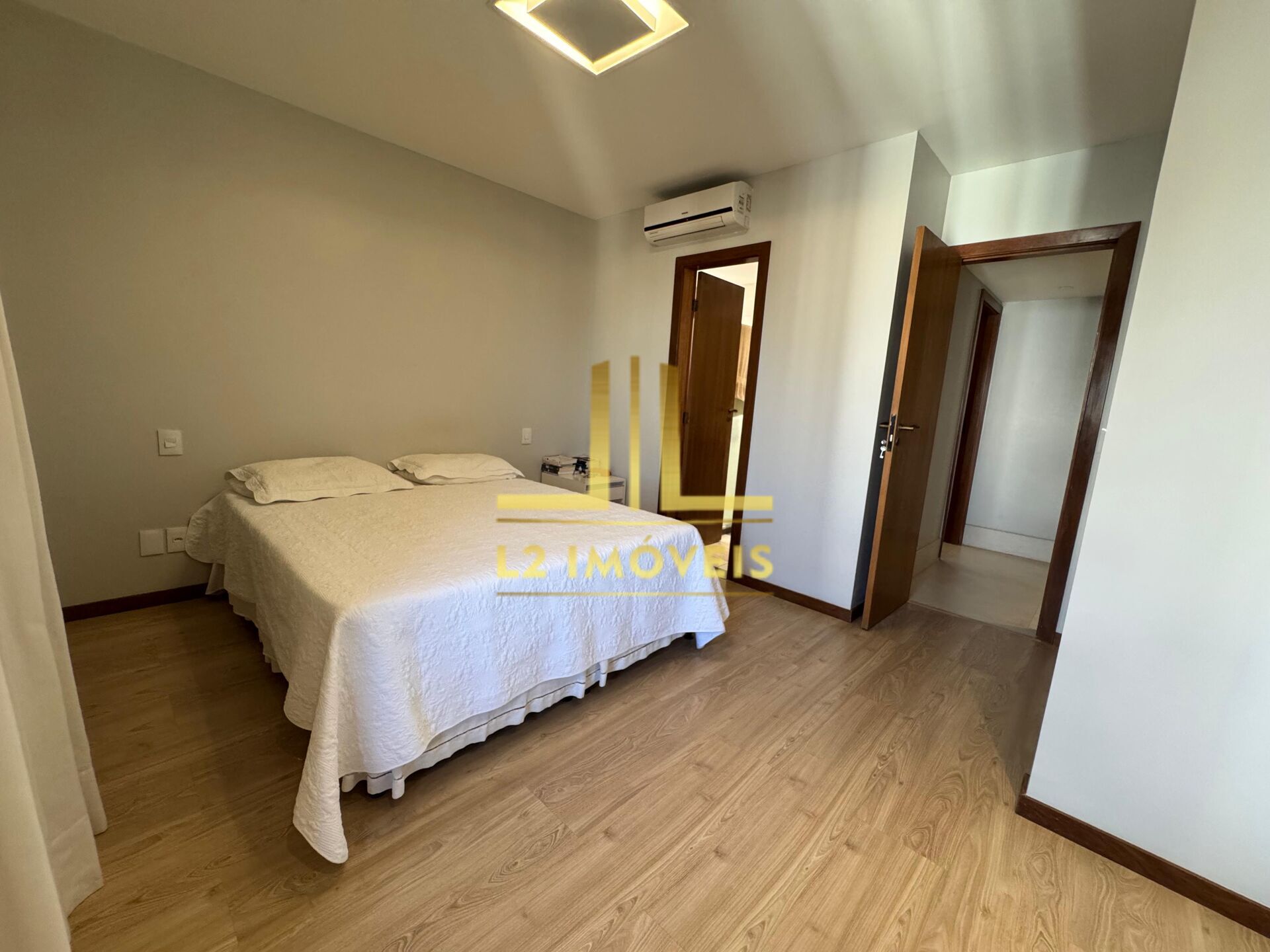 Apartamento à venda com 3 quartos, 158m² - Foto 10