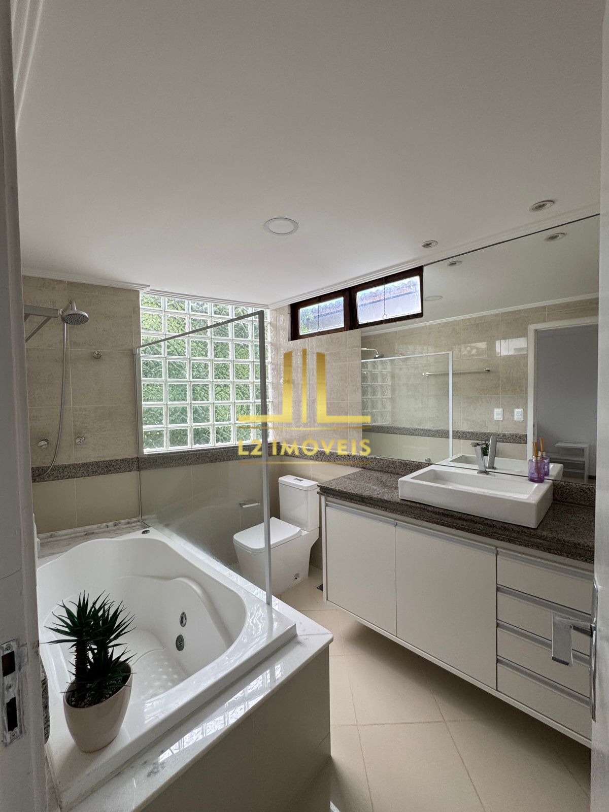 Casa à venda com 4 quartos, 310m² - Foto 21