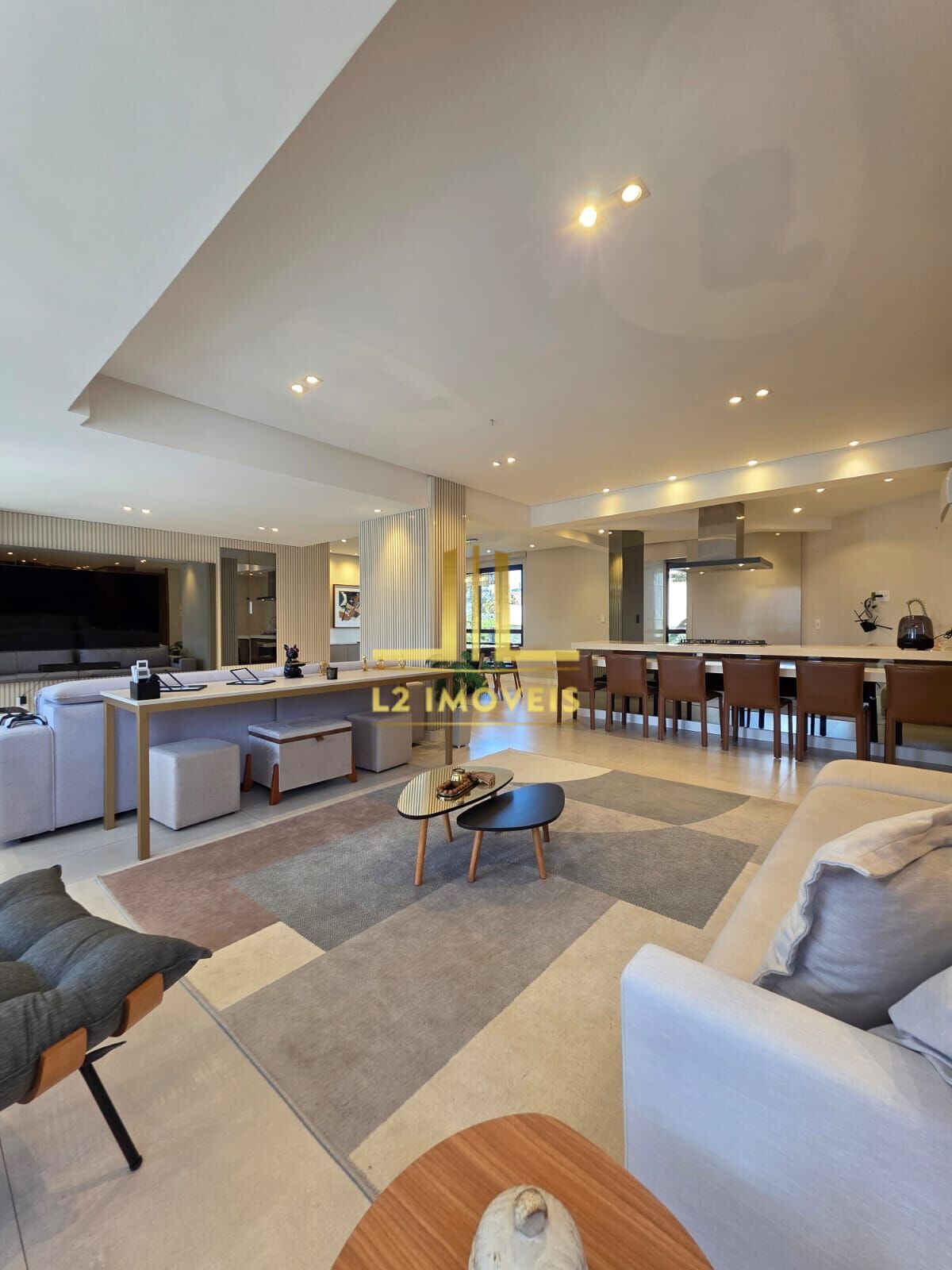 Apartamento à venda com 4 quartos, 250m² - Foto 7