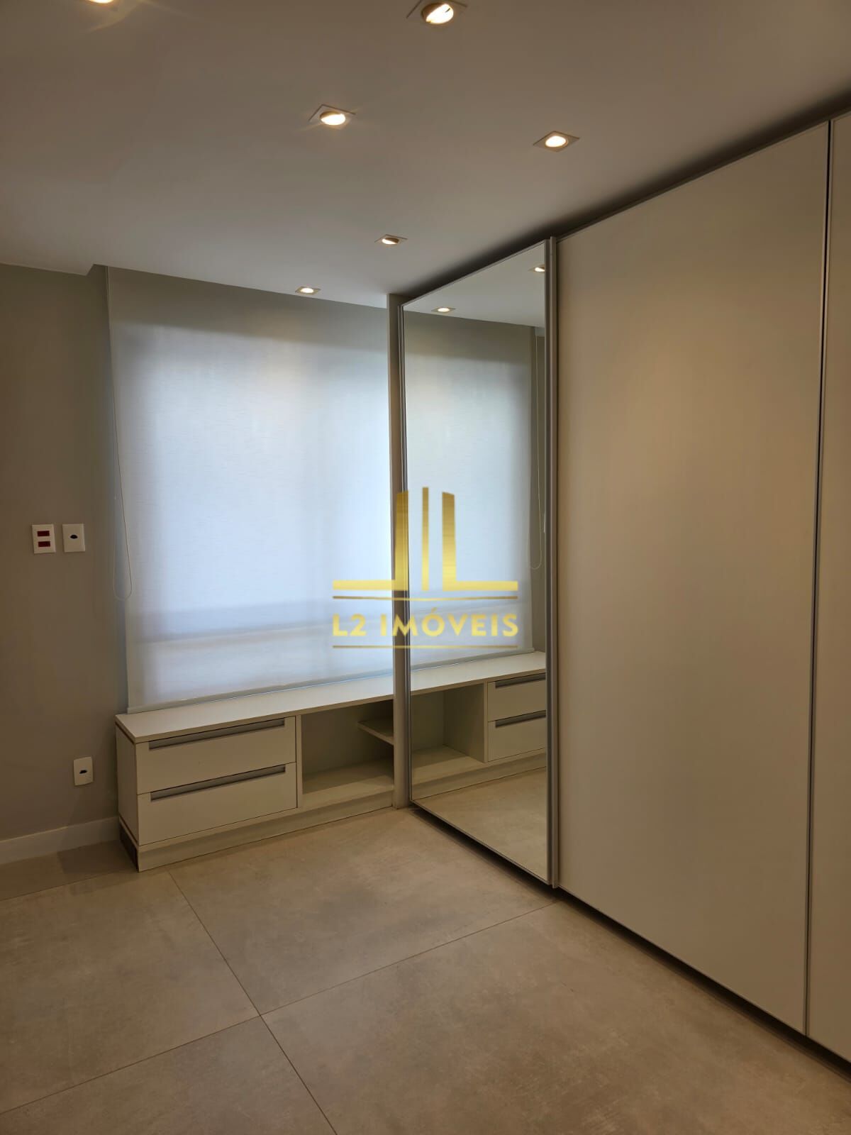 Apartamento à venda com 4 quartos, 250m² - Foto 32