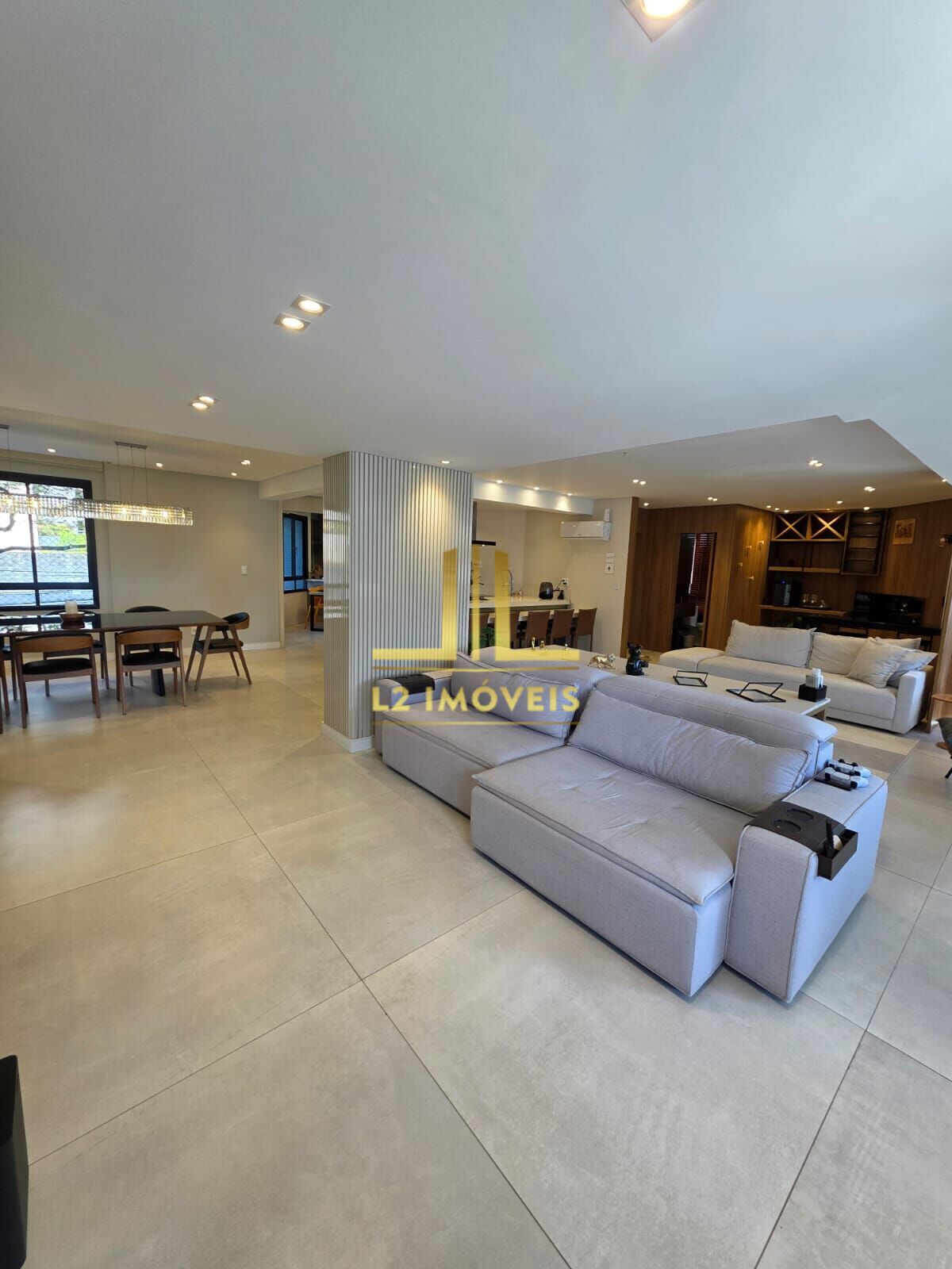 Apartamento à venda com 4 quartos, 250m² - Foto 8