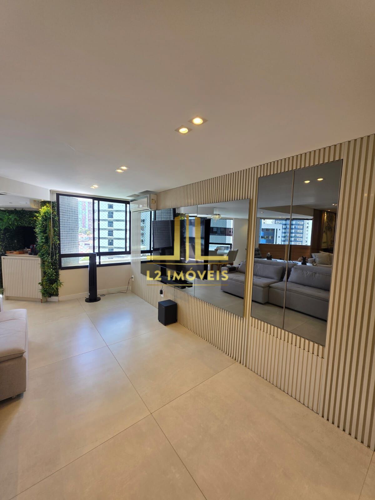 Apartamento à venda com 4 quartos, 250m² - Foto 9