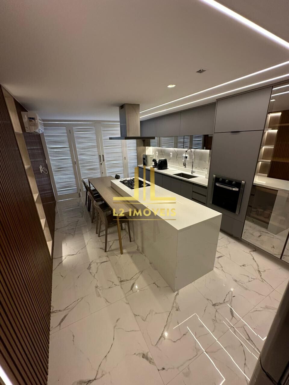 Casa à venda com 4 quartos, 583m² - Foto 14