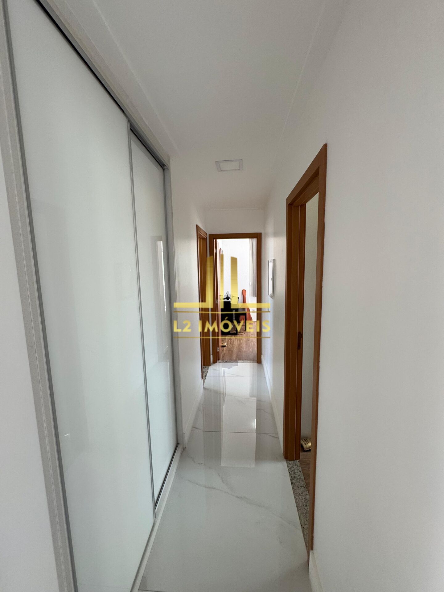 Apartamento à venda com 4 quartos, 165m² - Foto 17