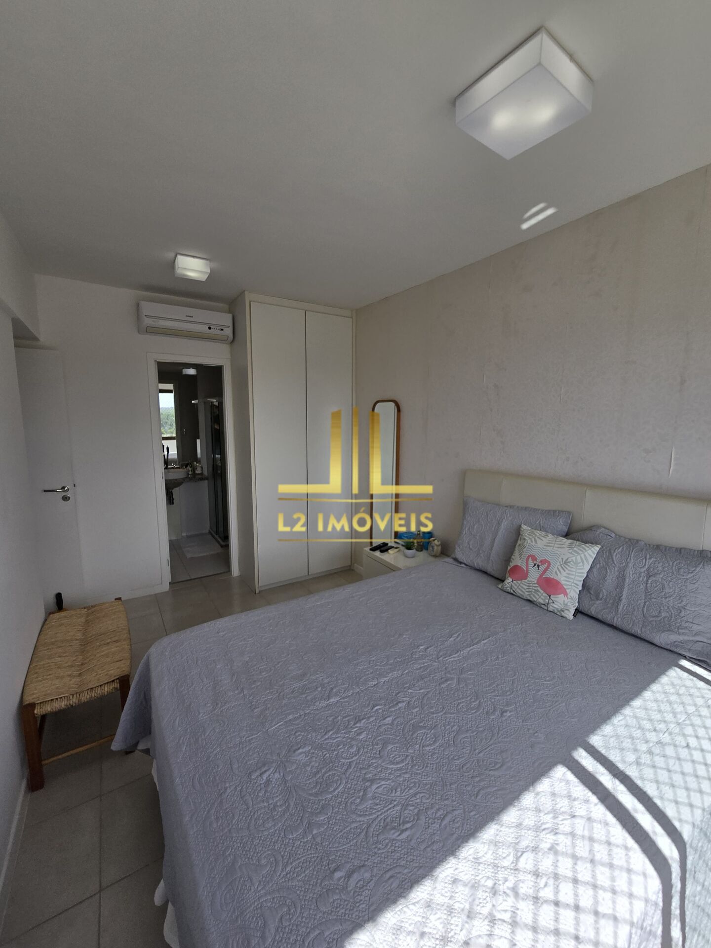 Apartamento à venda com 2 quartos, 67m² - Foto 14