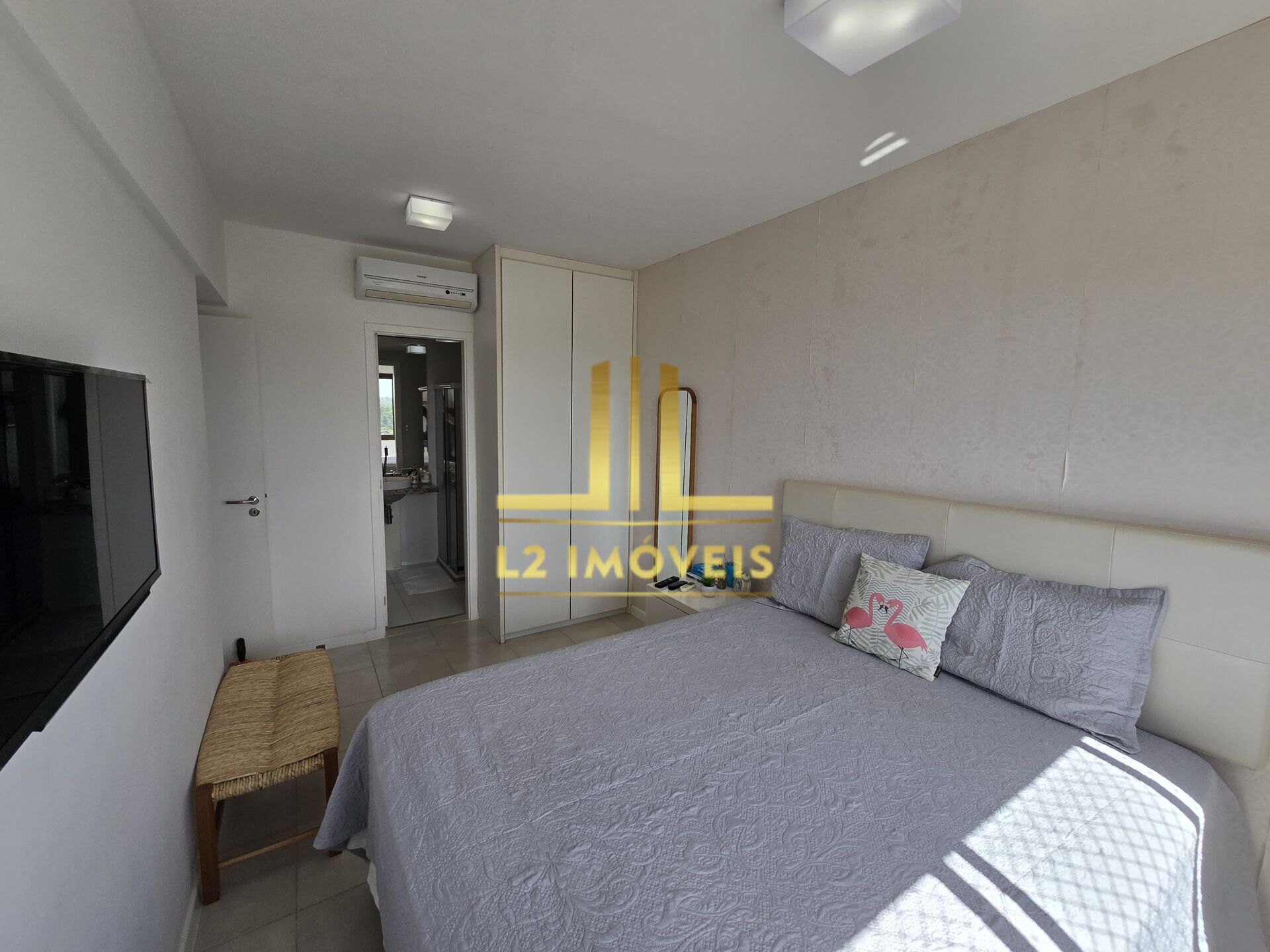 Apartamento à venda com 2 quartos, 67m² - Foto 13