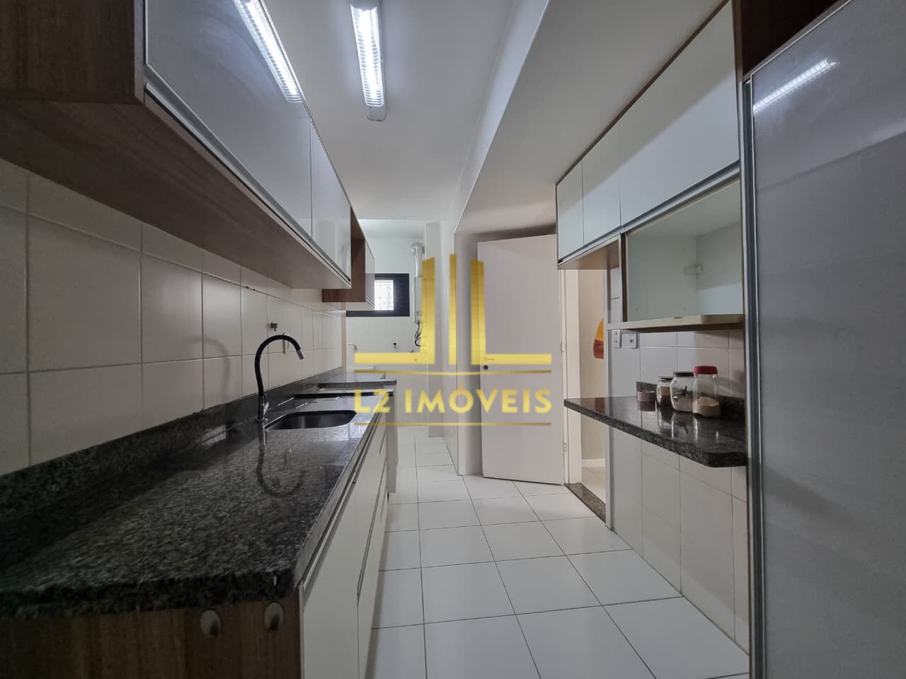 Apartamento à venda com 3 quartos, 95m² - Foto 21