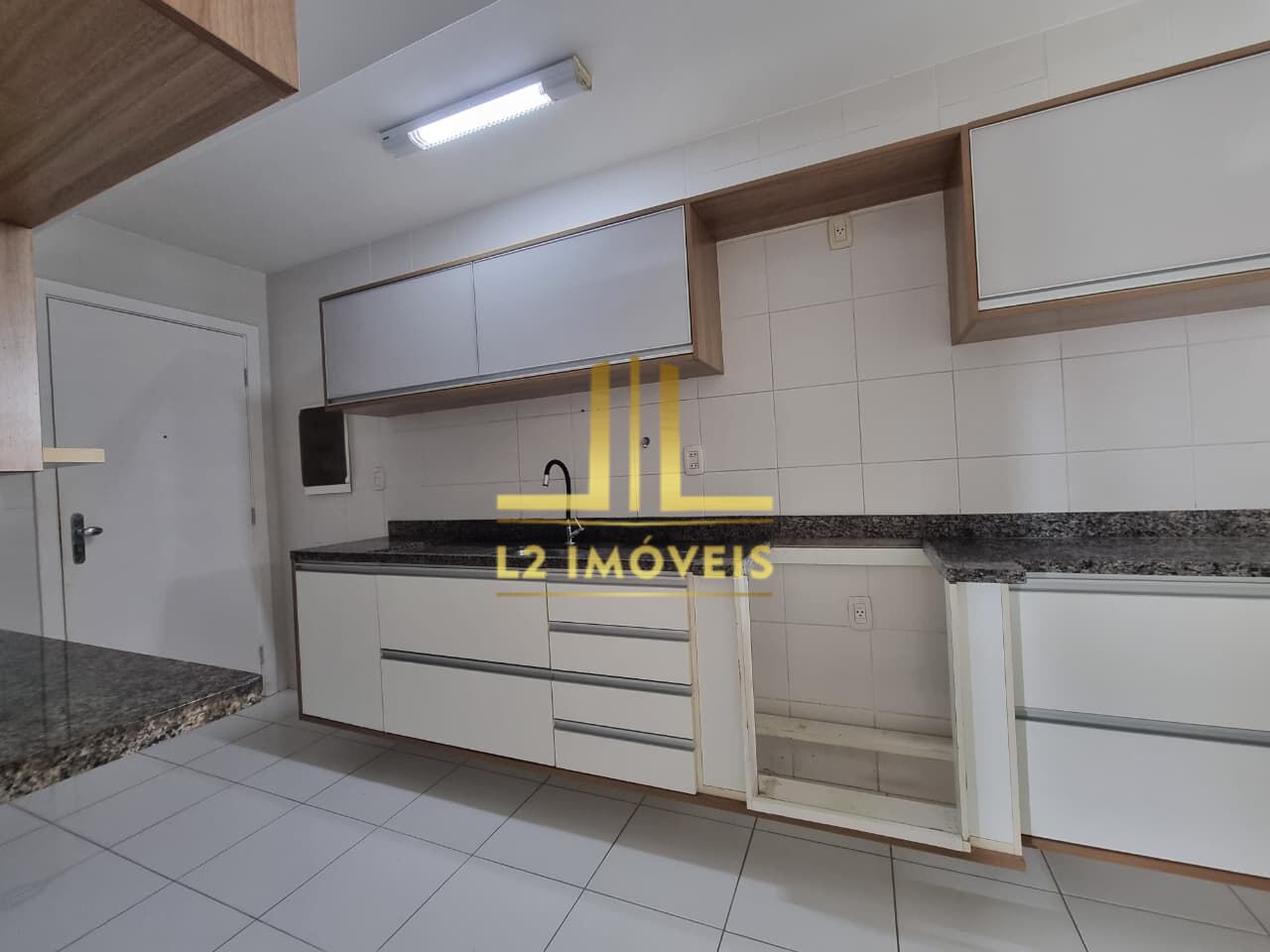 Apartamento à venda com 3 quartos, 95m² - Foto 13