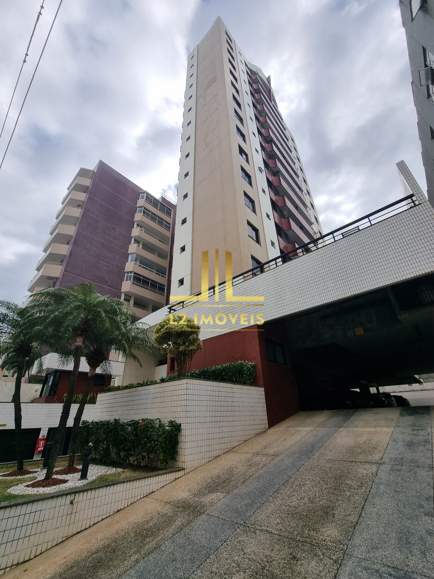 Apartamento à venda com 3 quartos, 95m² - Foto 25