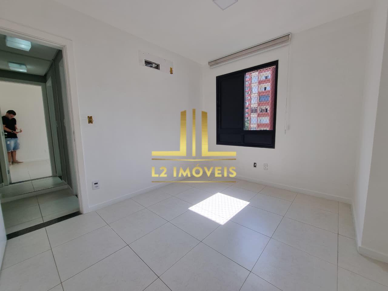Apartamento à venda com 3 quartos, 95m² - Foto 10