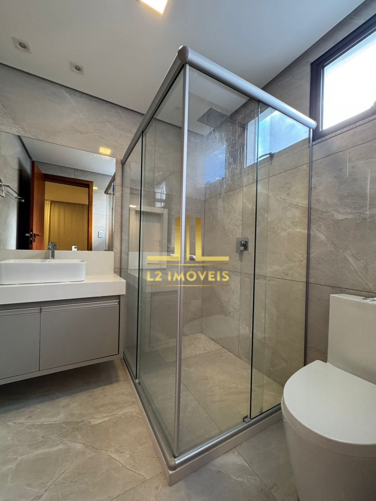 Casa à venda com 4 quartos, 335m² - Foto 32