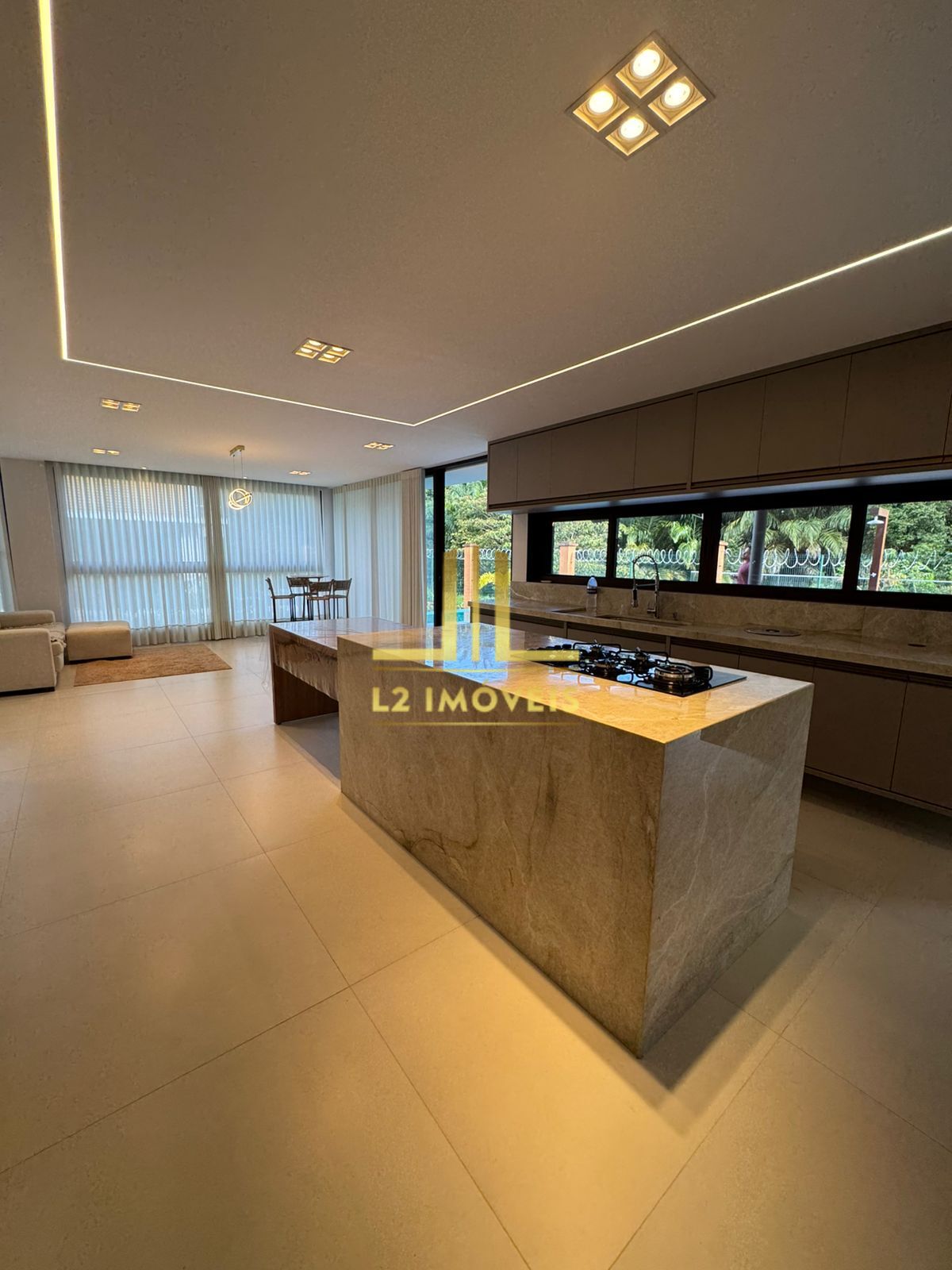 Casa à venda com 4 quartos, 335m² - Foto 27