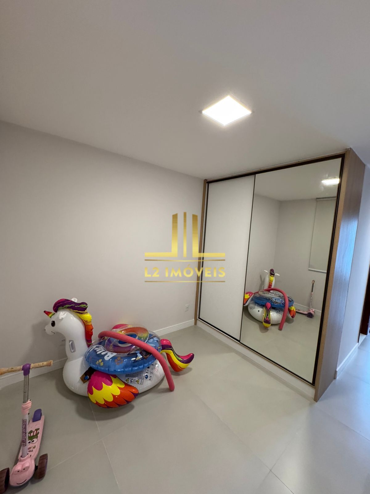 Casa à venda com 4 quartos, 335m² - Foto 21