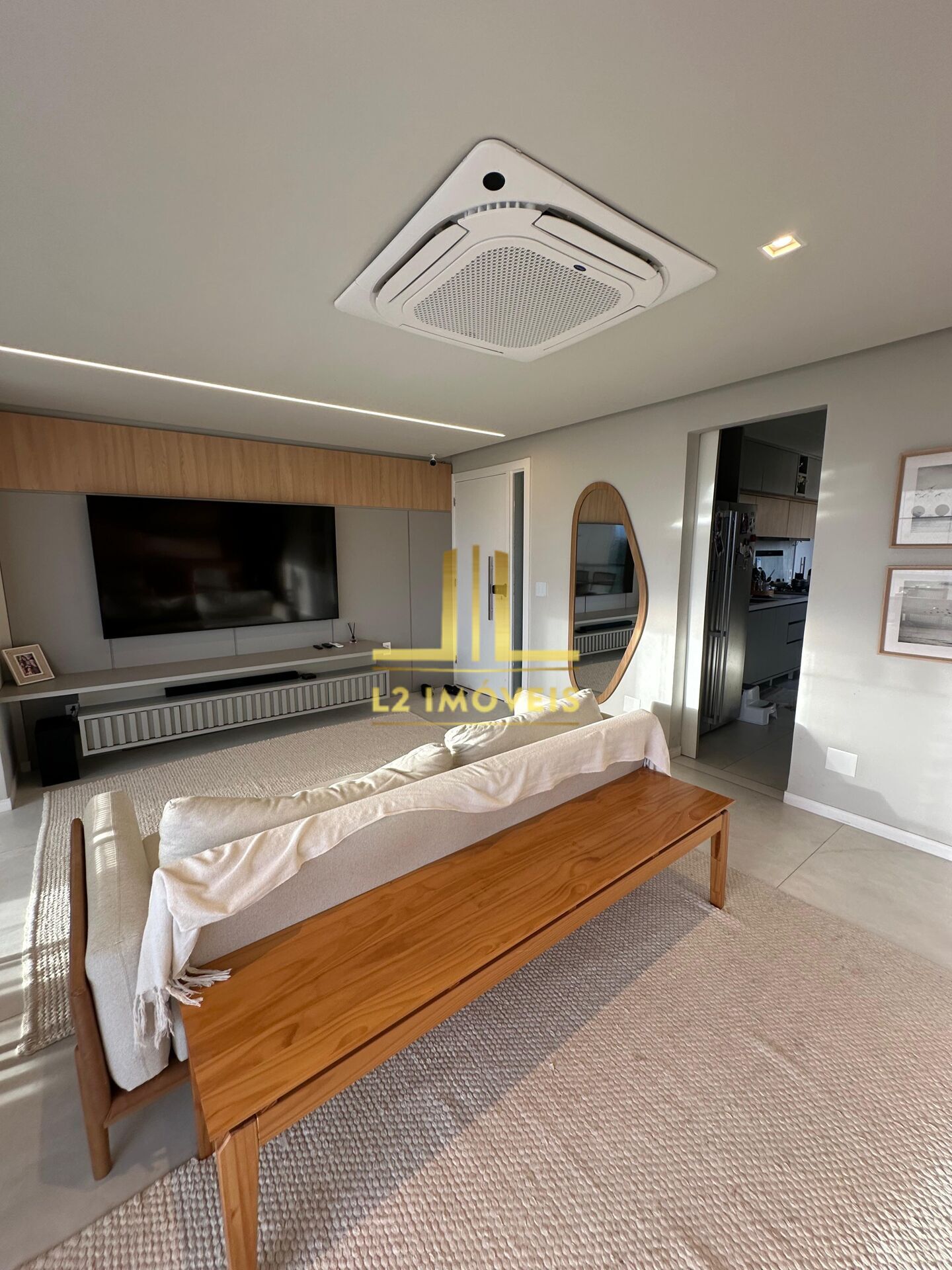 Apartamento à venda com 3 quartos, 106m² - Foto 1