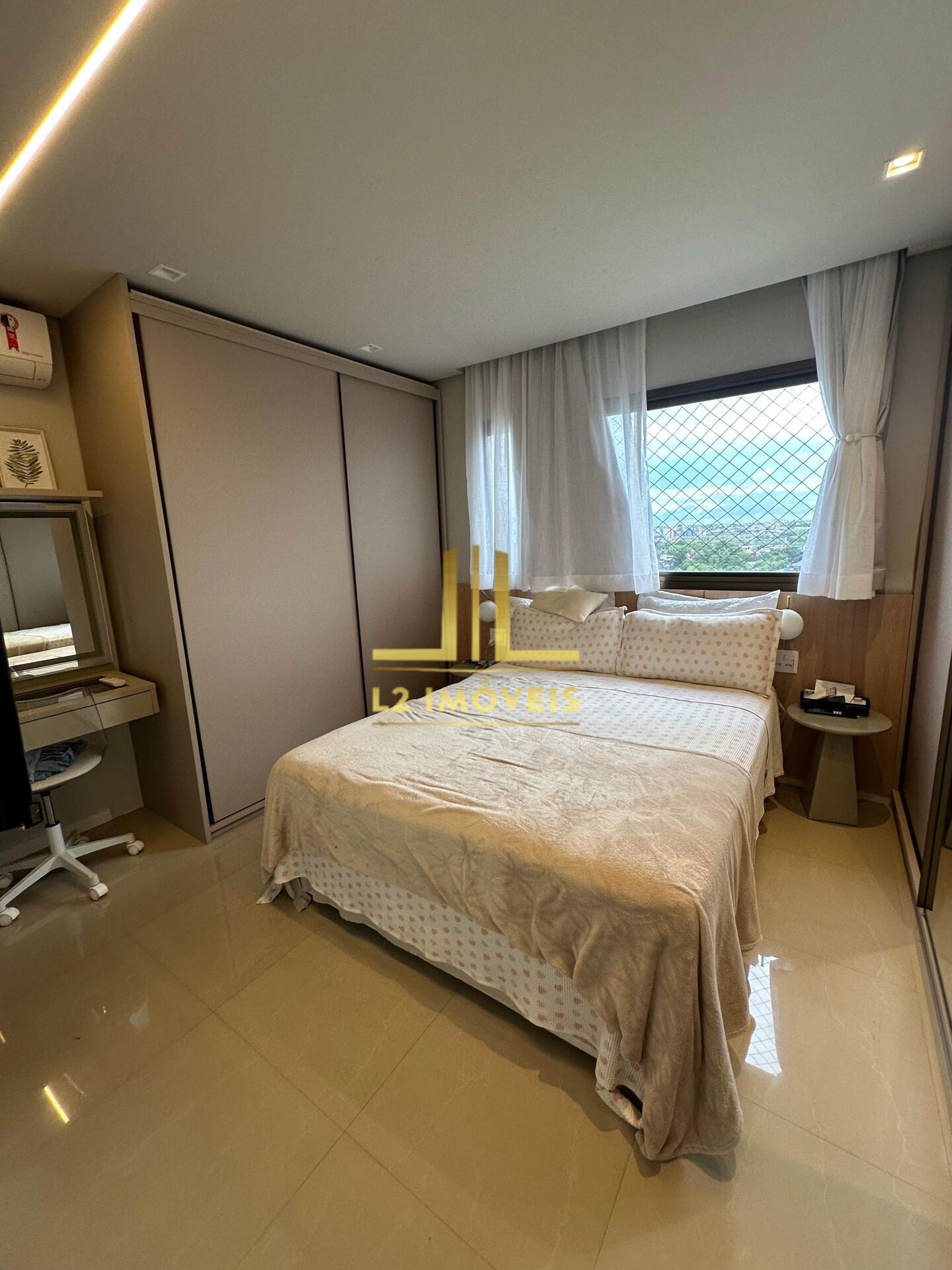 Apartamento à venda com 3 quartos, 106m² - Foto 8