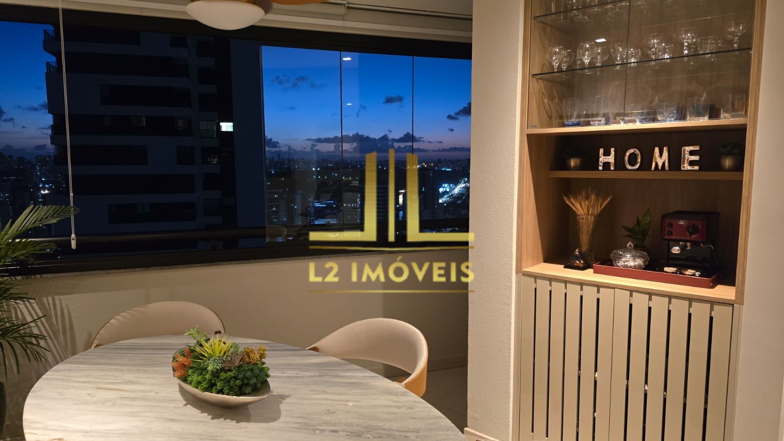 Apartamento - Caminho das árvores
