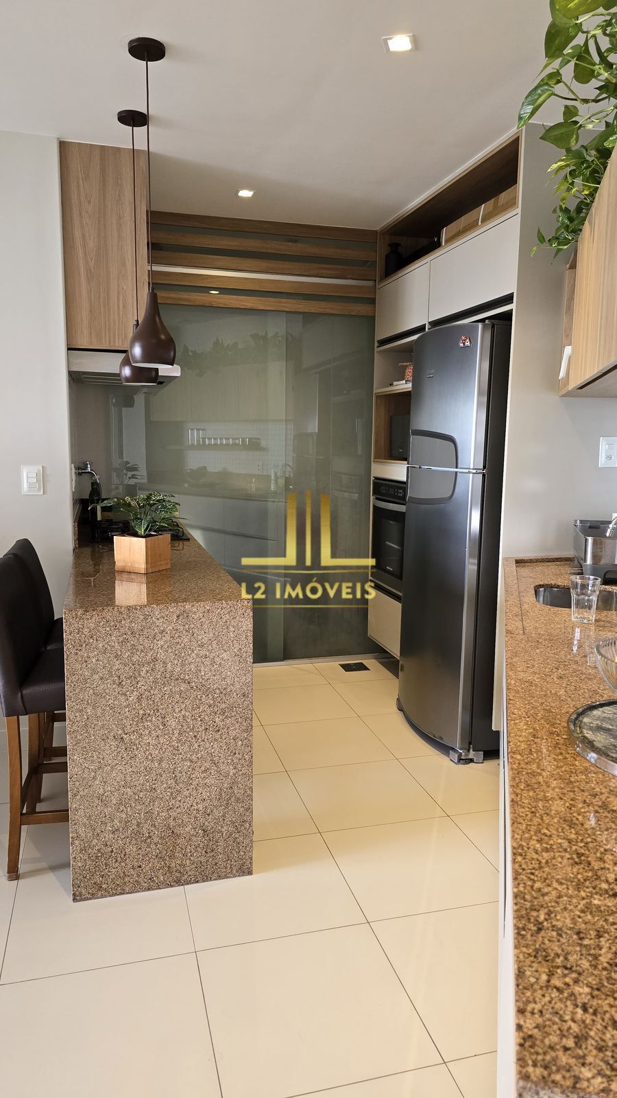 Apartamento - Caminho das árvores