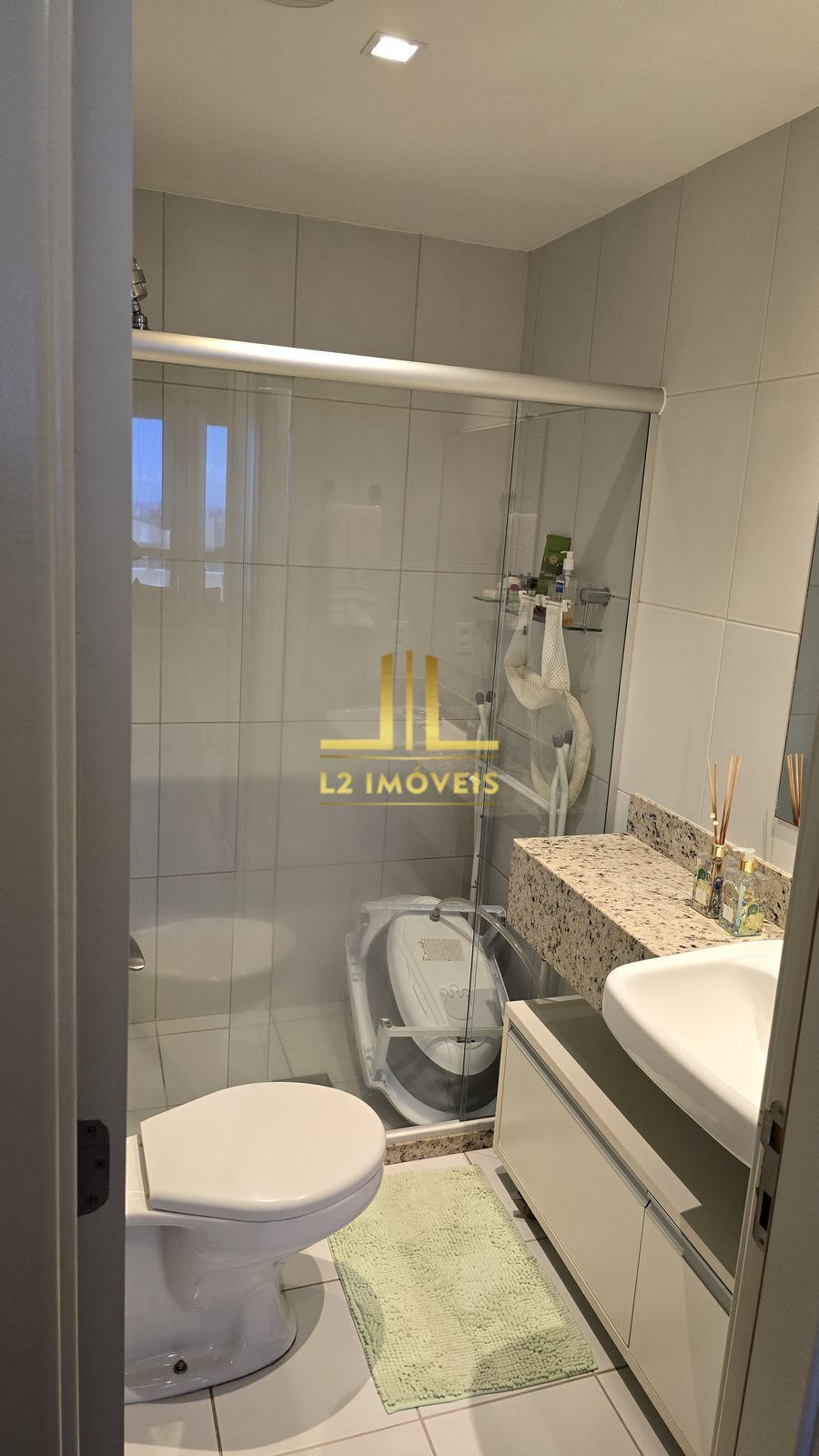Apartamento - Caminho das árvores