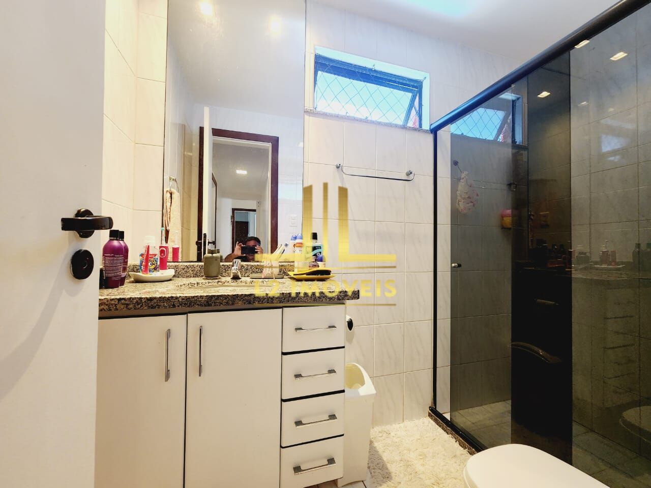 Apartamento - Caminho das árvores