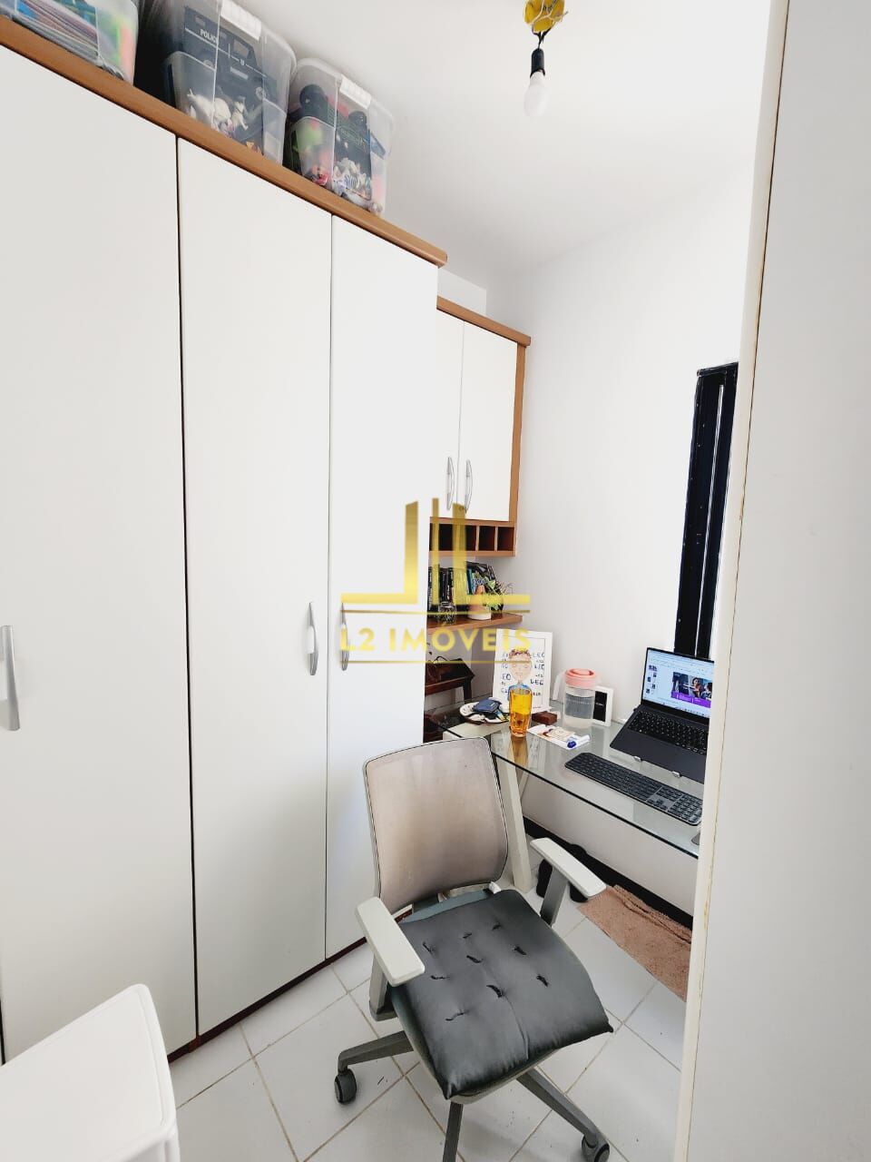 Apartamento - Caminho das árvores