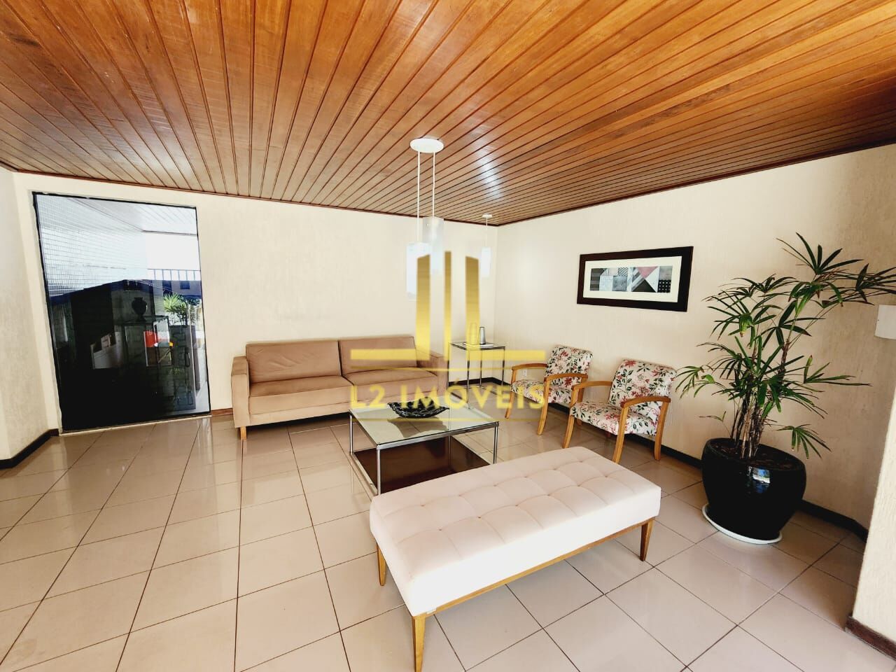 Apartamento - Caminho das árvores