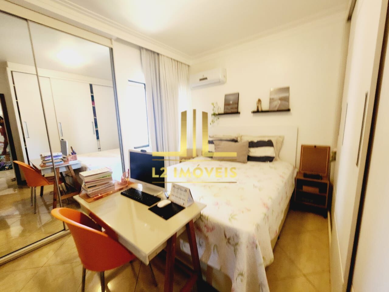 Apartamento - Caminho das árvores