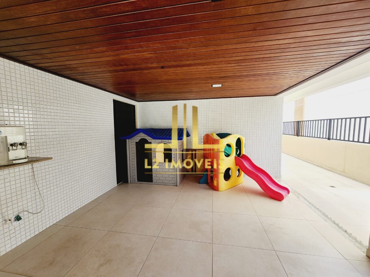 Apartamento - Caminho das árvores