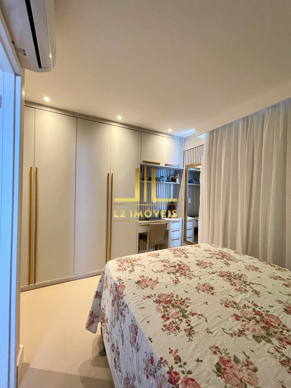 Apartamento à venda com 2 quartos, 85m² - Foto 4