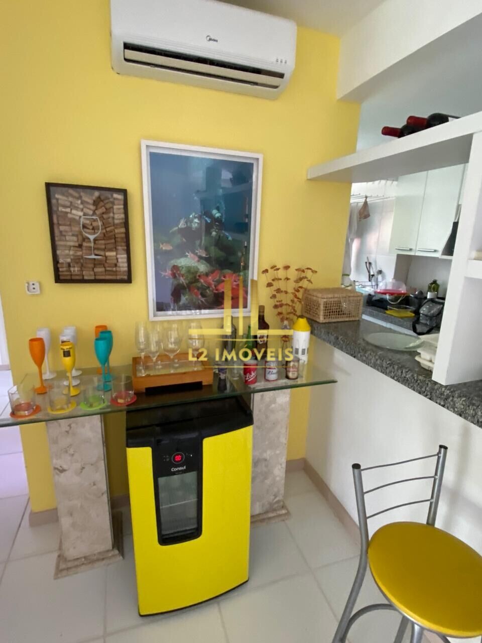 Apartamento à venda com 2 quartos, 65m² - Foto 3