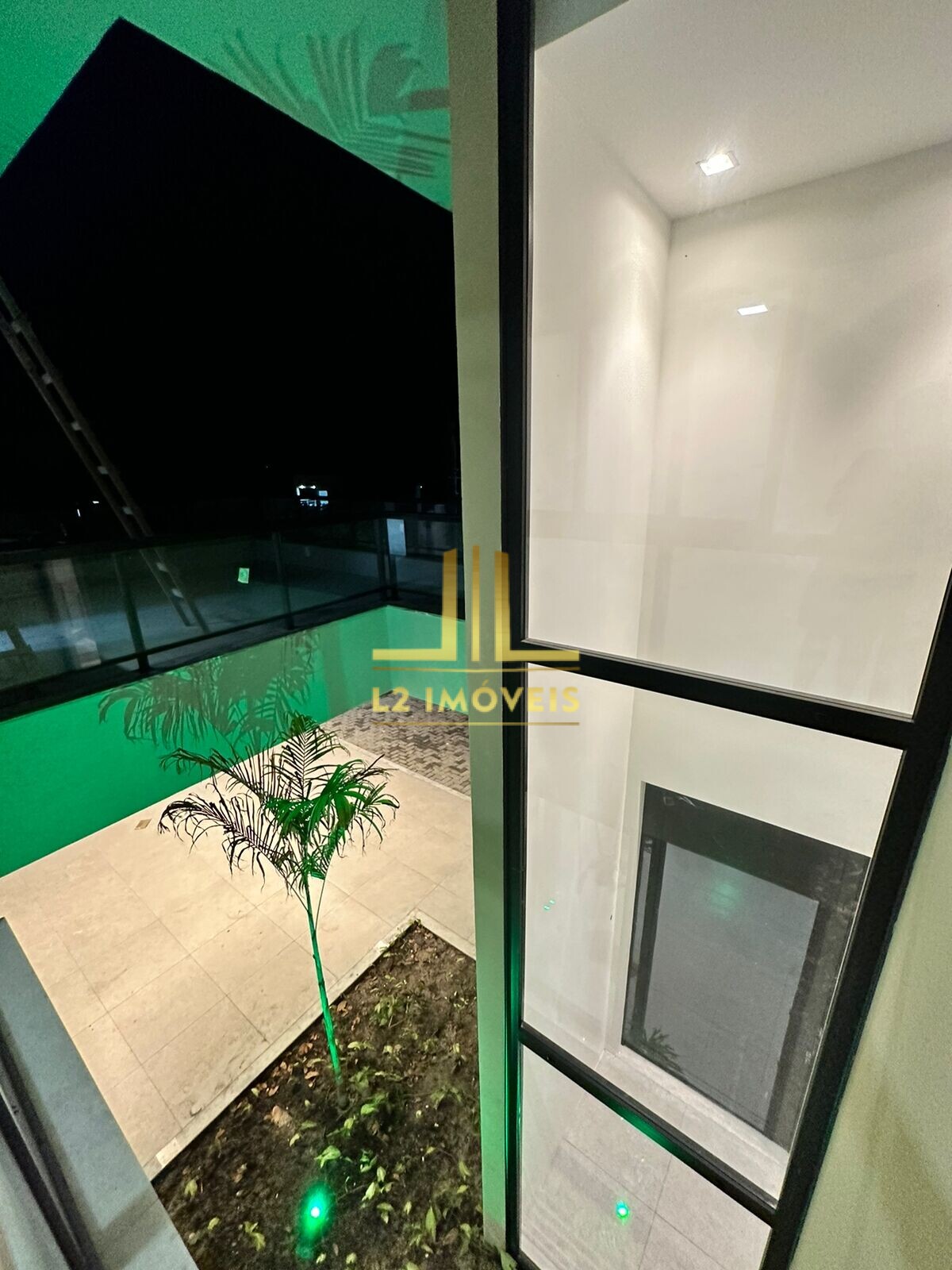 Casa à venda com 4 quartos, 300m² - Foto 30