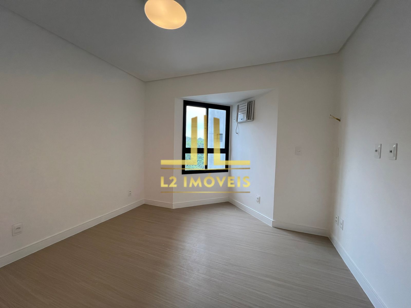 Apartamento à venda com 3 quartos, 118m² - Foto 7