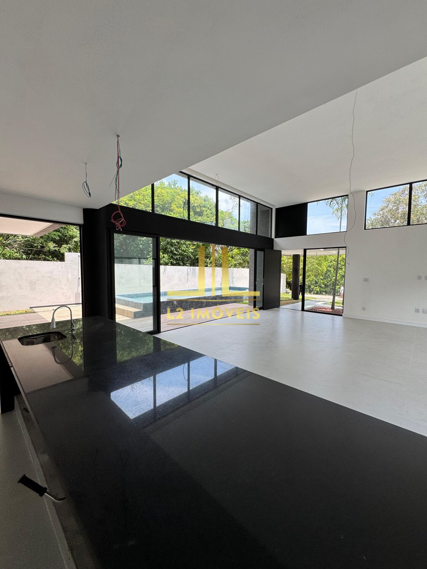 Casa à venda com 4 quartos, 250m² - Foto 6