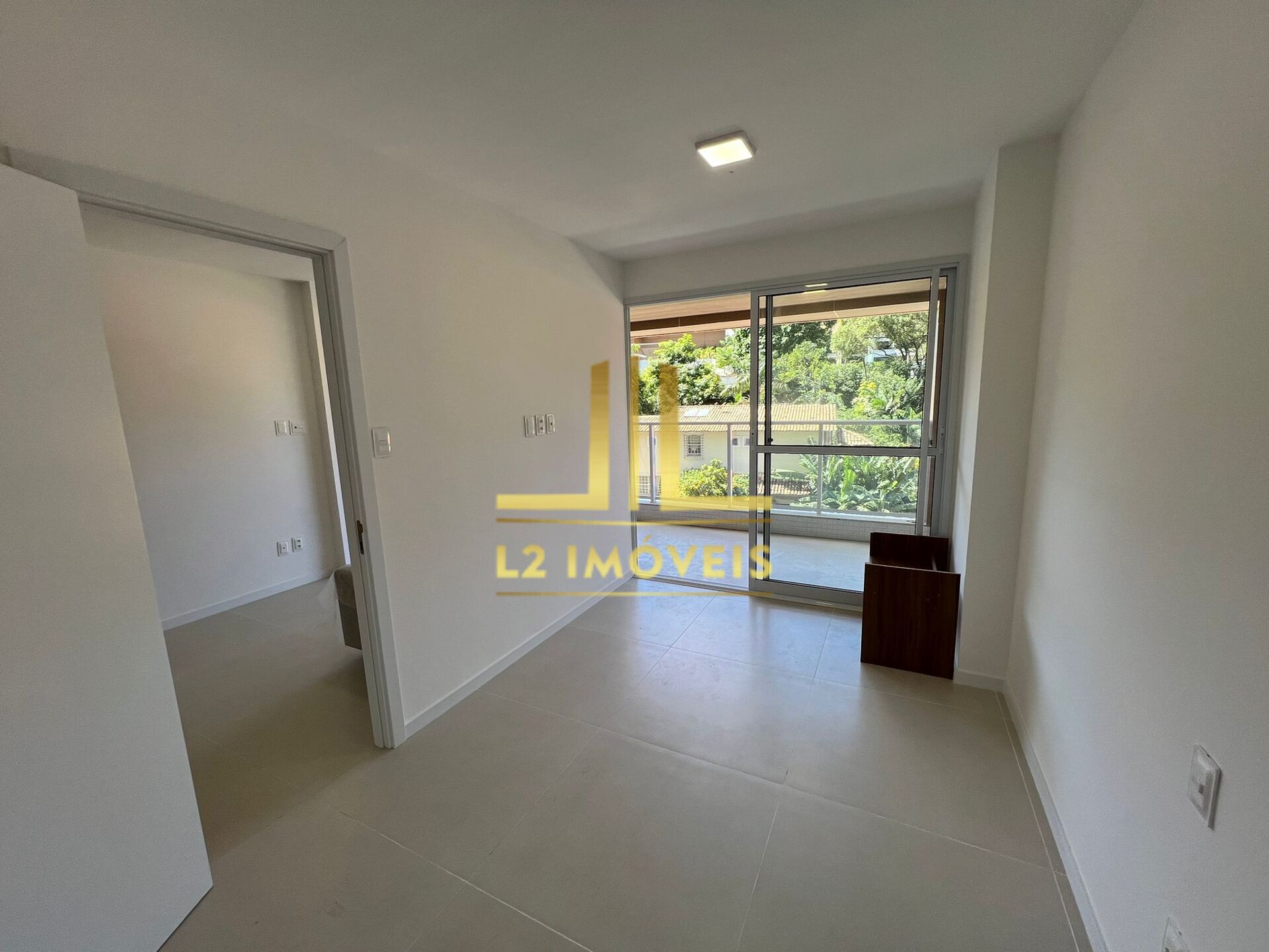 Apartamento à venda com 1 quarto, 43m² - Foto 1