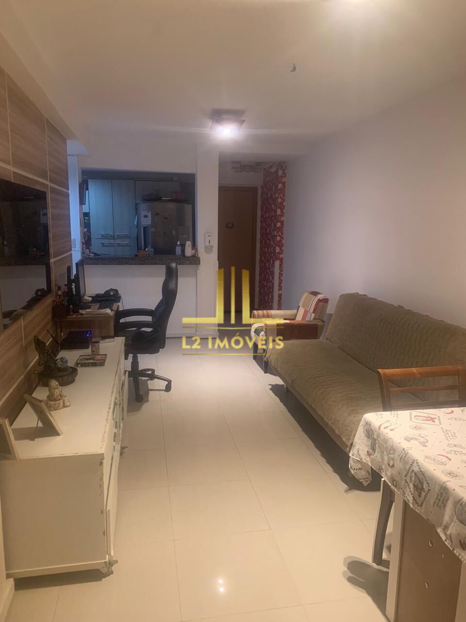 Apartamento à venda com 2 quartos, 98m² - Foto 2