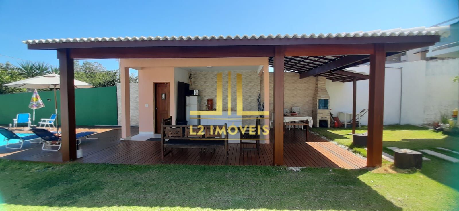 Casa à venda com 4 quartos, 95m² - Foto 2