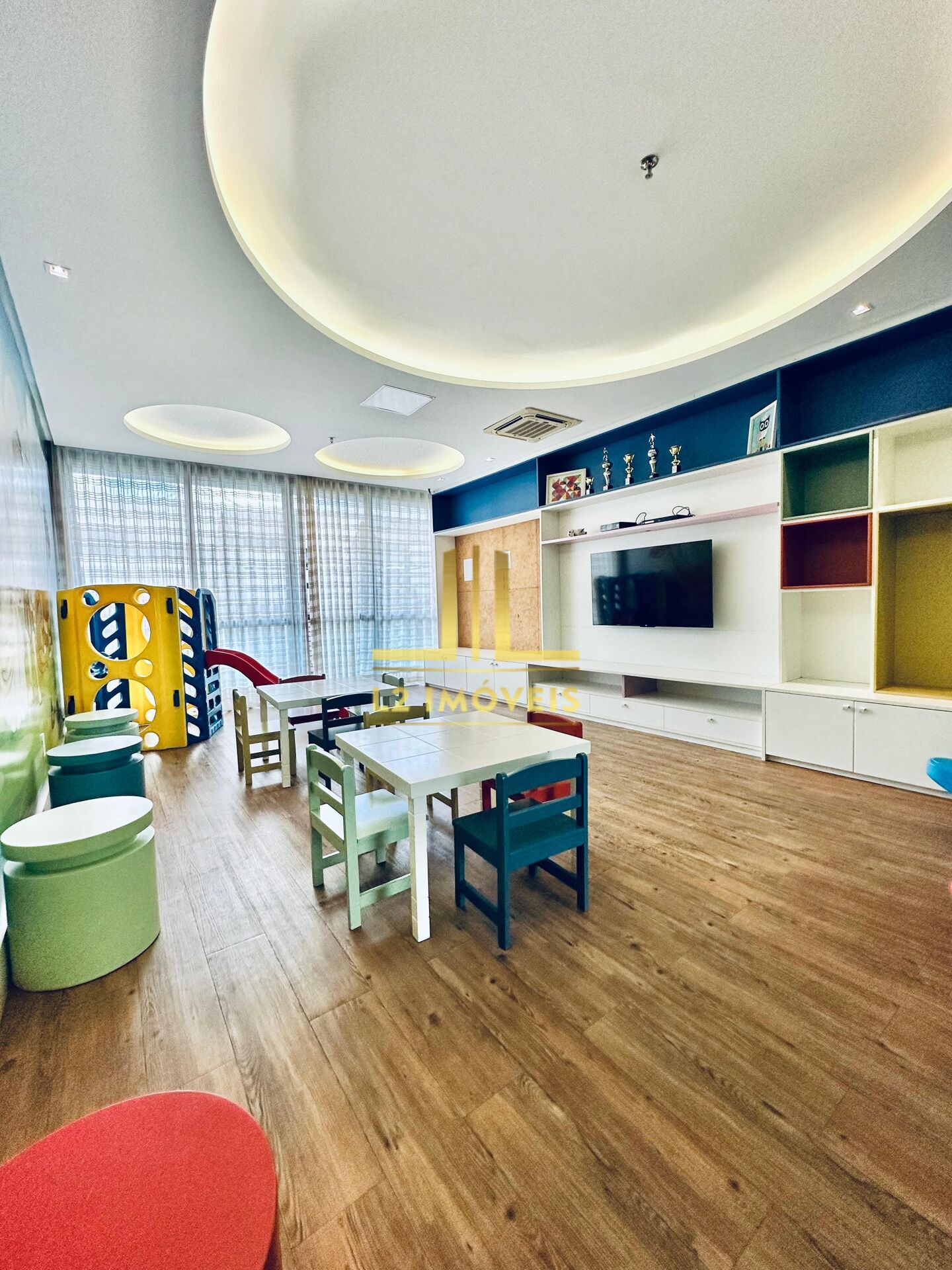 Apartamento à venda com 4 quartos, 167m² - Foto 16