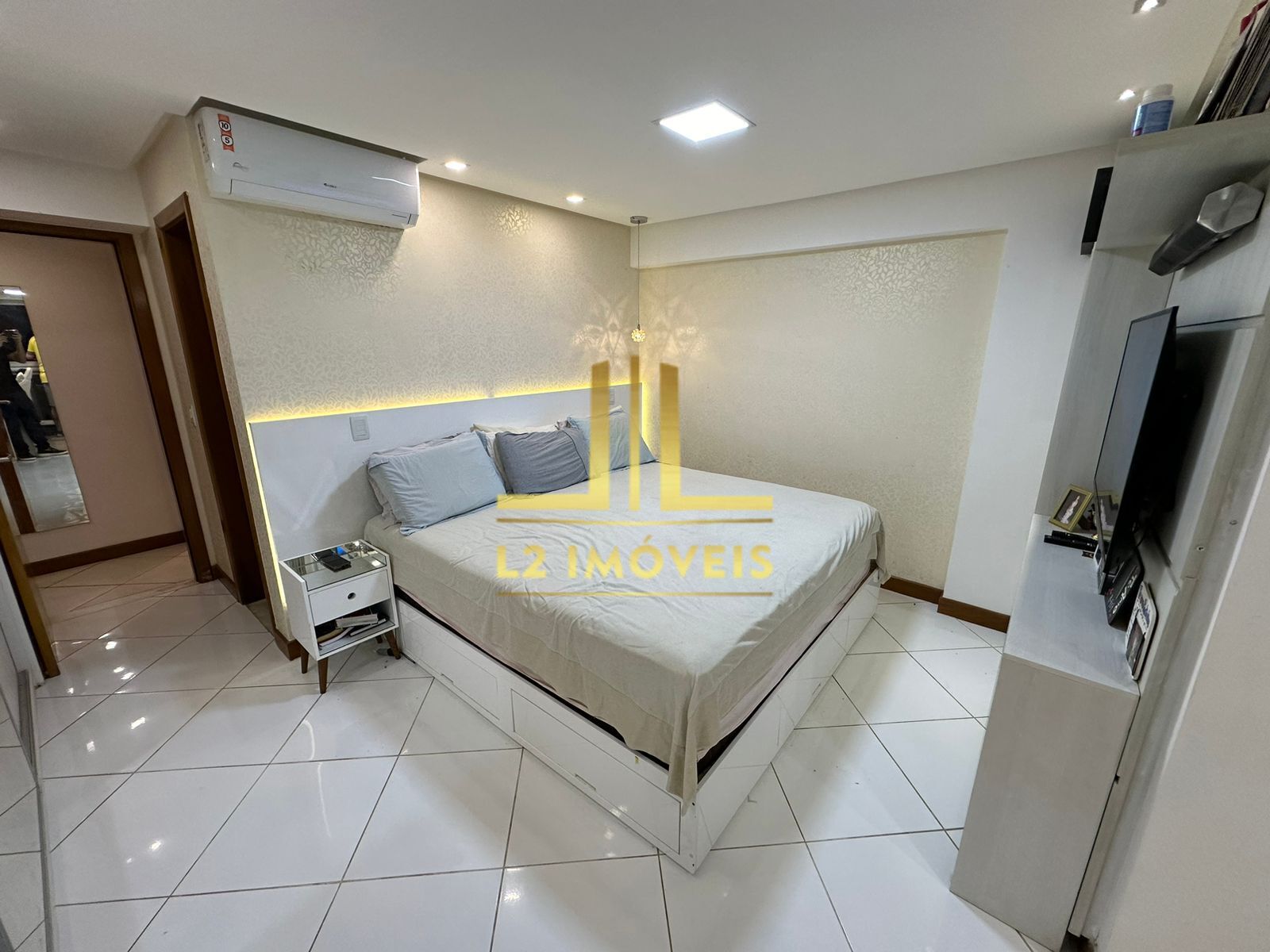 Apartamento à venda com 2 quartos, 94m² - Foto 11