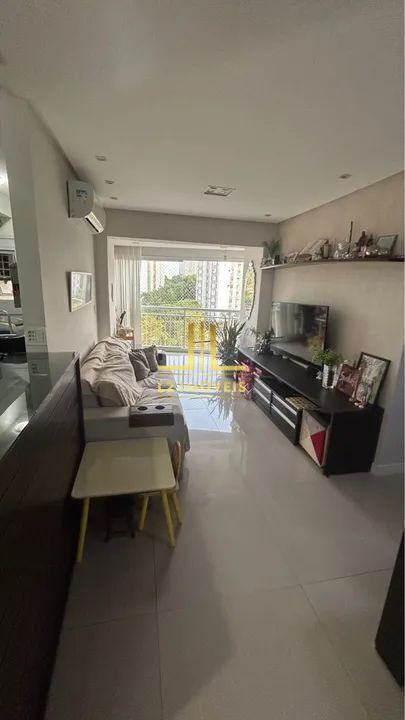 Apartamento à venda com 2 quartos, 74m² - Foto 1