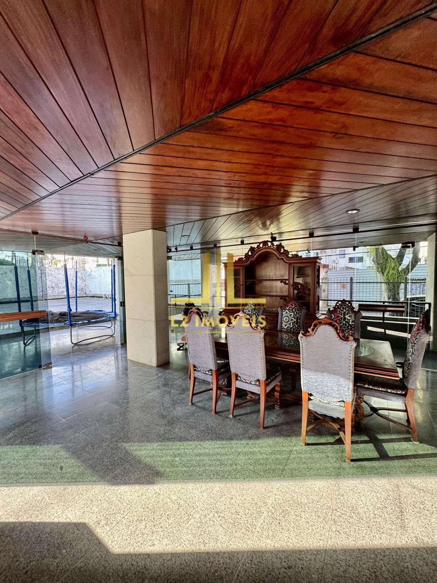 Apartamento à venda com 4 quartos, 234m² - Foto 17
