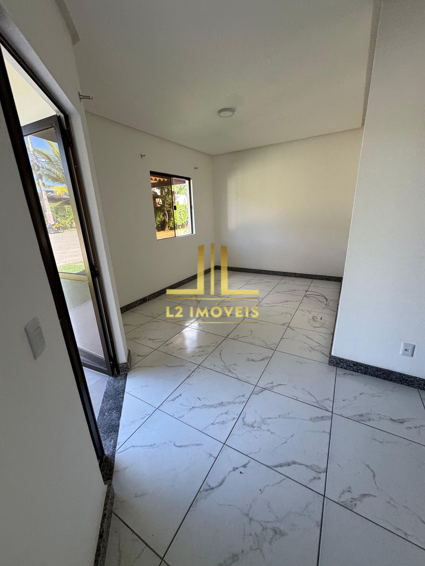 Casa à venda com 3 quartos, 250m² - Foto 11