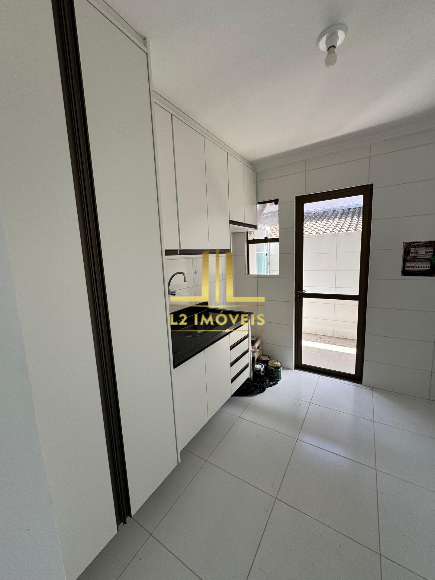 Casa à venda com 3 quartos, 250m² - Foto 15